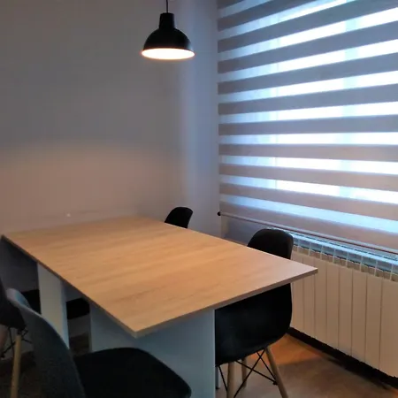 Centro Ciudad Con Parking Vigilado 24h *